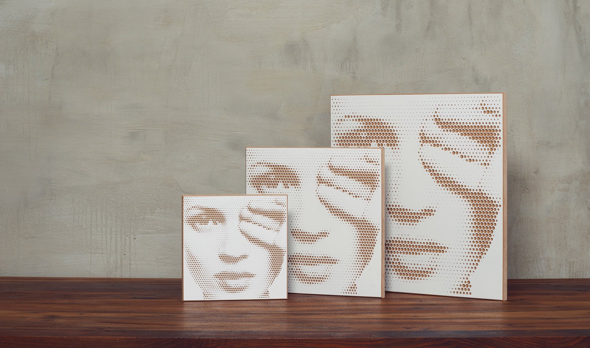 Individuelle Wandbilder aus Holz in 3 unterschiedlichen Größen, weiß / braun Frau mit Hand
